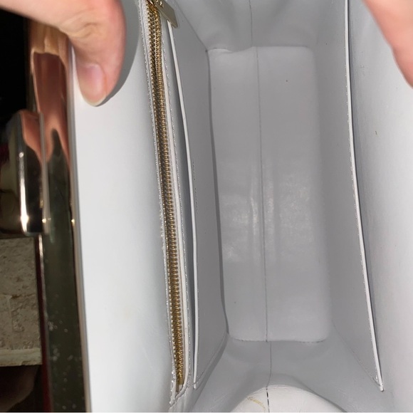 Anine Bing Bag Noah Shoulder Crossbody Chain Gold Leather Minimal White GUC - Picture 9 of 16